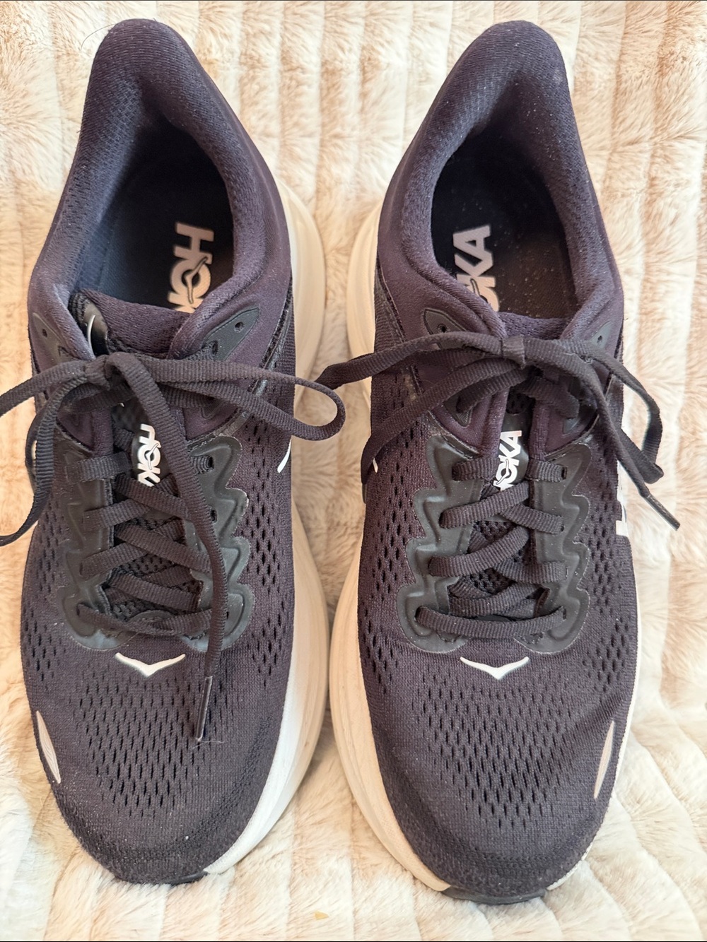 Hoka Bondi 9 Men’s Black and White Athletic Running Shoes